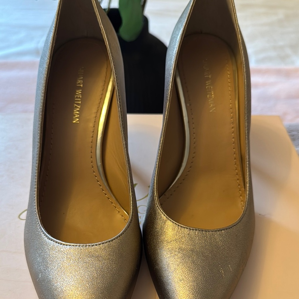 Stuart Weitzman Silver Heels Elegant Design